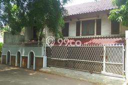 Hunian Mewah LB 200m2 Siap Pakai Desain Elegan di Bintaro, Tangerang Selatan Hunian Mewah LB 200m2 Siap Pakai Desain Elegan di Bintaro, Tangerang Selatan