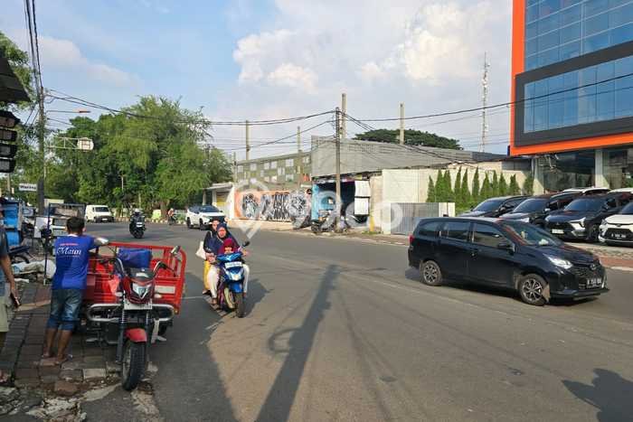 Kavling Tanah untuk Dijual di Meruya, Jakarta Barat, Luas 1343m2 Kavling Tanah untuk Dijual di Meruya, Jakarta Barat, Luas 1343m2