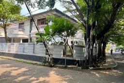 Rumah Luxury Modern Tanpa Renovasi di Bintaro Tangerang Selatan Rumah Luxury Modern Tanpa Renovasi di Bintaro Tangerang Selatan