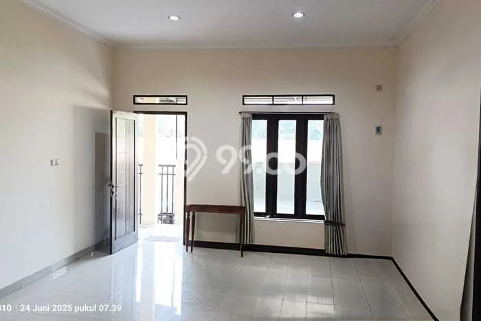 Dijual Hunian Rumah Nyaman 3 KT di Bintaro, Tangerang Selatan Dijual Hunian Rumah Nyaman 3 KT di Bintaro, Tangerang Selatan