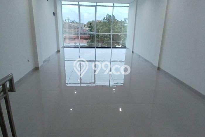 Ruko Bagus Dijual LB 158m2 Lokasi Strategis Jakarta Selatan Area Cocok untuk Bisnis Ruko Bagus Dijual LB 158m2 Lokasi Strategis Jakarta Selatan Area Cocok untuk Bisnis