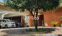 Ready to Use! Luxury House LT 1592m2 Desain Modern di Pejaten Ready to Use! Luxury House LT 1592m2 Desain Modern di Pejaten