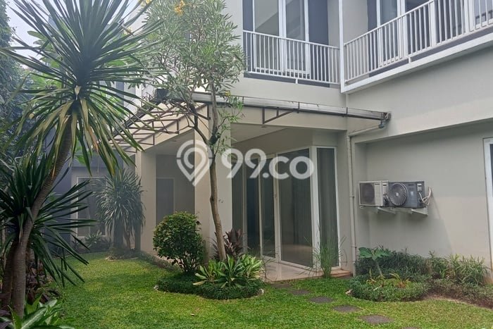 New house, well maintenance, Townhouse/gate compound, bright and clean, 5 bedrooms,. New house, well maintenance, Townhouse/gate compound, bright and clean, 5 bedrooms,.
