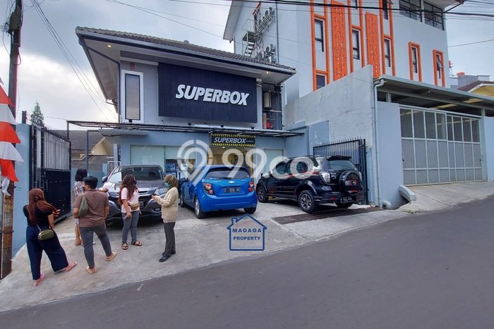 Rumah Mewah LB 170m2 Siap Huni Desain Elegan di Pasteur, Bandung Rumah Mewah LB 170m2 Siap Huni Desain Elegan di Pasteur, Bandung