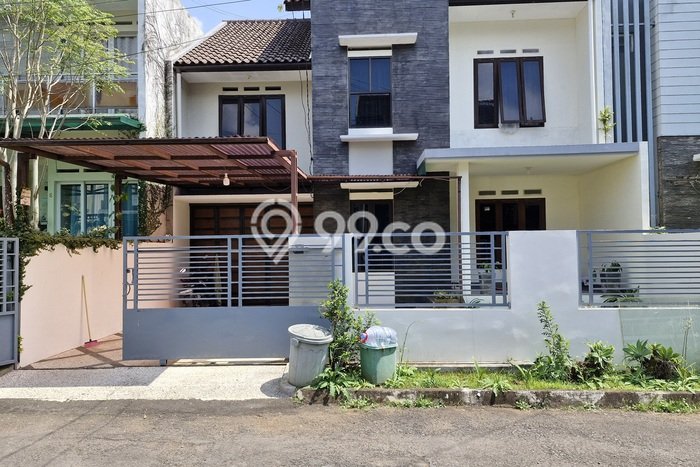Rumah Luas Asri 4 KT Siap Pakai di Parongpong Bandung Rumah Luas Asri 4 KT Siap Pakai di Parongpong Bandung