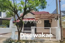 Disewakan Rumah Murah di Kemang Pratama Bekasi dengan 3 Kamar Tidur Disewakan Rumah Murah di Kemang Pratama Bekasi dengan 3 Kamar Tidur