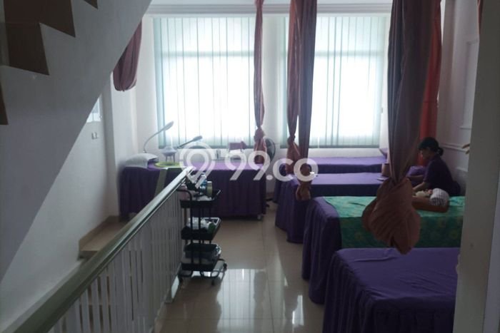 AREA TERBAIK! Ruko Kawasan Galaxy, Luas 100m², Pengunjung Terjamin AREA TERBAIK! Ruko Kawasan Galaxy, Luas 100m², Pengunjung Terjamin