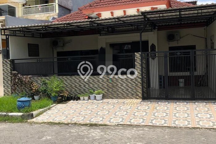 Rumah 4 Kamar Tidur Akses Strategis di Kawasan Elite Waru, Sidoarjo Rumah 4 Kamar Tidur Akses Strategis di Kawasan Elite Waru, Sidoarjo