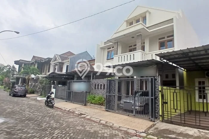 Dijual Rumah 4 Kamar Lokasi Strategis Bagus dan Strategis di Jombang Dijual Rumah 4 Kamar Lokasi Strategis Bagus dan Strategis di Jombang