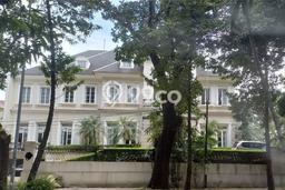 BEST OFFER! Rumah Nyaman di Kebayoran Baru, Luas 972m² LB 1260m² BEST OFFER! Rumah Nyaman di Kebayoran Baru, Luas 972m² LB 1260m²