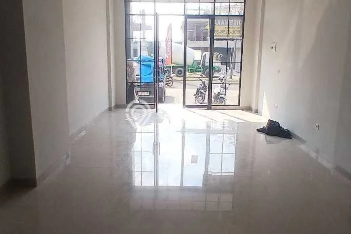 Disewakan Ruko di Kawasan Ramai Fatmawati Luas 236m2 Disewakan Ruko di Kawasan Ramai Fatmawati Luas 236m2