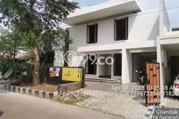 HOT PROPERTY! Rumah Strategis di Lebak Bulus, LT 300m² Bangunan 323m² HOT PROPERTY! Rumah Strategis di Lebak Bulus, LT 300m² Bangunan 323m²