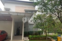 Rumah di Lebak Bulus, Luas 240m², LB 220m² Rumah di Lebak Bulus, Luas 240m², LB 220m²