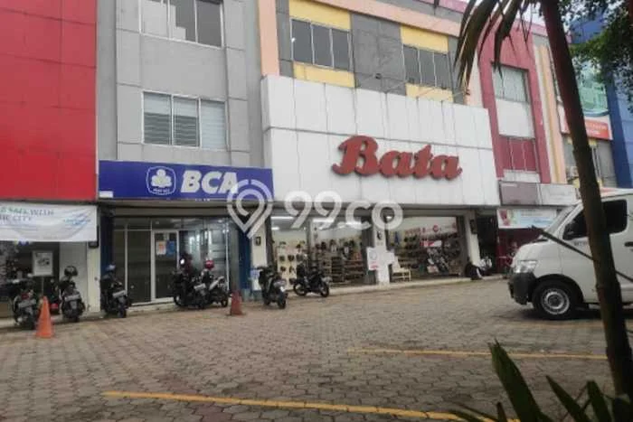 AREA KOMERSIAL! Ruko Disewakan Kawasan Depok II, Luas 360m², Jalan Utama, Ready Operasi AREA KOMERSIAL! Ruko Disewakan Kawasan Depok II, Luas 360m², Jalan Utama, Ready Operasi