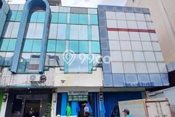Ruko untuk Disewa di Pusat Jakarta Selatan Luas Bangunan 288m2 Ruko untuk Disewa di Pusat Jakarta Selatan Luas Bangunan 288m2