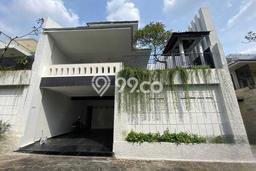 Rumah Elit LB 447m2 Siap Pakai Desain Elegan di Lebak Bulus, Jakarta Selatan Rumah Elit LB 447m2 Siap Pakai Desain Elegan di Lebak Bulus, Jakarta Selatan