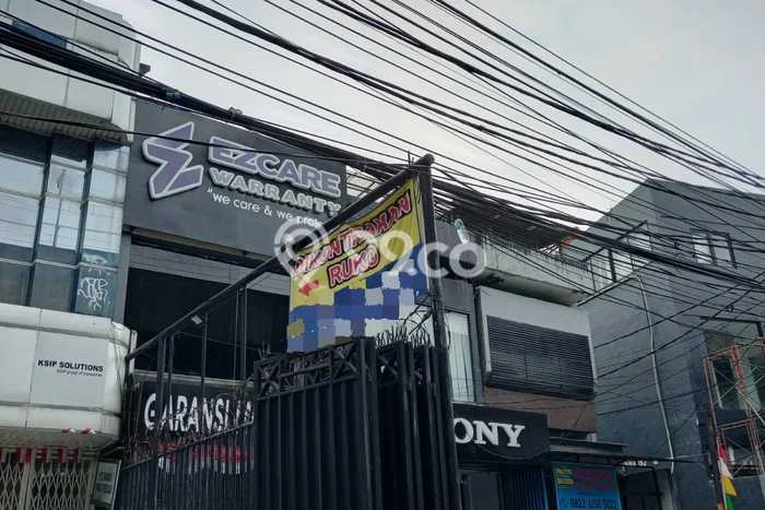 Disewakan Ruko di Kawasan Ramai Fatmawati Luas 144m2 Disewakan Ruko di Kawasan Ramai Fatmawati Luas 144m2