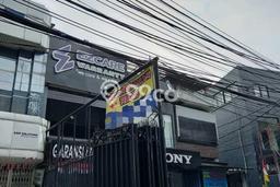 Disewakan Ruko di Kawasan Ramai Fatmawati Luas 144m2 Disewakan Ruko di Kawasan Ramai Fatmawati Luas 144m2