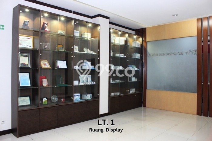 Unit Ruko Dijual di Jakarta Selatan LT 288m2 & LB 1080m2 Unit Ruko Dijual di Jakarta Selatan LT 288m2 & LB 1080m2