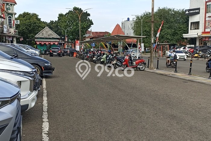 Ruko Komersial Dijual di BSD Tangerang Selatan LT 41m2 & LB 75m2 Ruko Komersial Dijual di BSD Tangerang Selatan LT 41m2 & LB 75m2