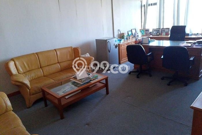 AREA KOMERSIAL! Kantor Kawasan Bendungan Hilir, Luas 950m², Lokasi Premium AREA KOMERSIAL! Kantor Kawasan Bendungan Hilir, Luas 950m², Lokasi Premium