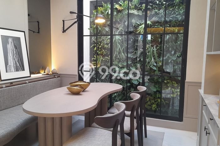 HOT DEAL! Dijual Rumah Premium di Duta Garden, Jakarta Barat, Luas Tanah 55m² LB 98m² HOT DEAL! Dijual Rumah Premium di Duta Garden, Jakarta Barat, Luas Tanah 55m² LB 98m²