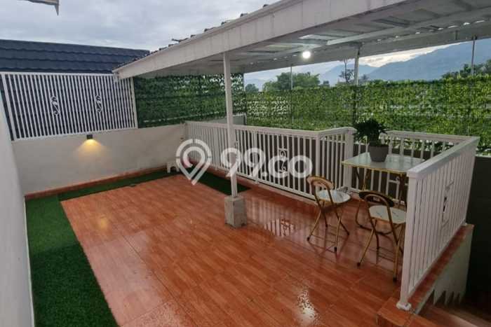 Dijual Segera! Vila Kawasan Ciparay, Luas 380m2m², Area Berkembang dengan potensi naik Dijual Segera! Vila Kawasan Ciparay, Luas 380m2m², Area Berkembang dengan potensi naik