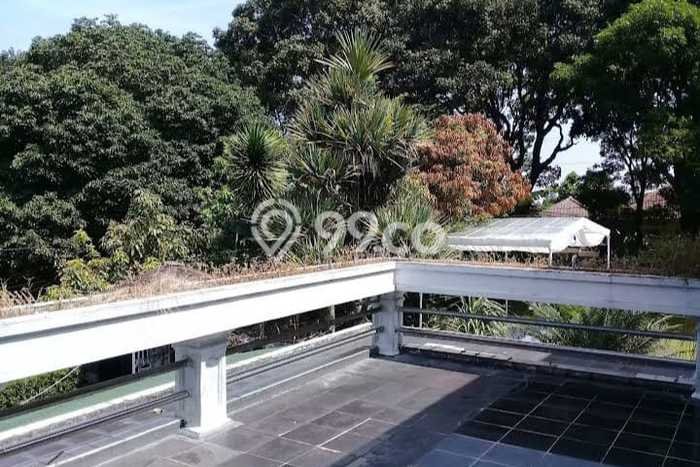 Vila di , Luas 2441m2m², Dekat Mudah Pusat Kota Vila di , Luas 2441m2m², Dekat Mudah Pusat Kota