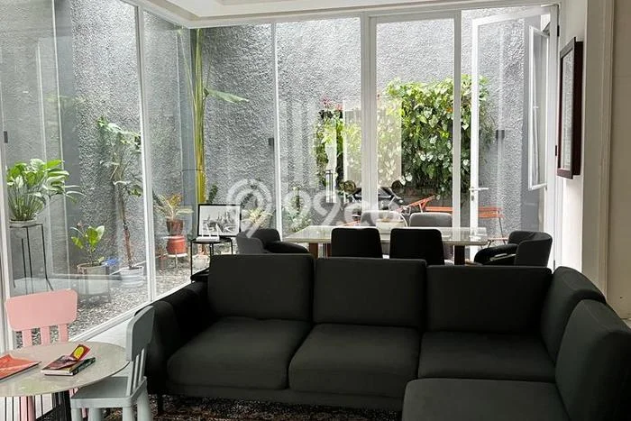 Rumah Kontrakan Tangerang Selatan LT 150m2 LB 190m2 Kawasan Bintaro Rumah Kontrakan Tangerang Selatan LT 150m2 LB 190m2 Kawasan Bintaro