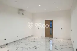 Ruko Dijual di Prime Area Jakarta Barat Luas 220m2 Ruko Dijual di Prime Area Jakarta Barat Luas 220m2