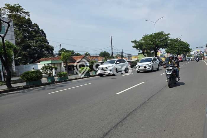 Lahan untuk Dijual Lokasi Serpong, Tangerang Selatan Luas 4000m2 - Lahan untuk Dijual Lokasi Serpong, Tangerang Selatan Luas 4000m2 -