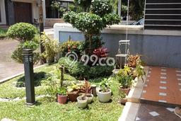 Rumah Luas Asri 4 KT Siap Pakai di Buah Batu Bandung Rumah Luas Asri 4 KT Siap Pakai di Buah Batu Bandung
