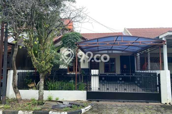 Dijual Rumah 3 Kamar Lokasi Ideal Nyaman dan Strategis di Antapani Dijual Rumah 3 Kamar Lokasi Ideal Nyaman dan Strategis di Antapani