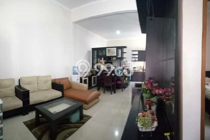 Rumah Luas Asri 2 KT Siap Pakai di Gunung Batu Bandung Rumah Luas Asri 2 KT Siap Pakai di Gunung Batu Bandung