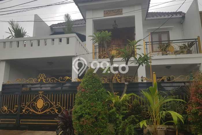 Ready to Use! Premium House LT 360m2 Desain Elegan di Bintaro Ready to Use! Premium House LT 360m2 Desain Elegan di Bintaro