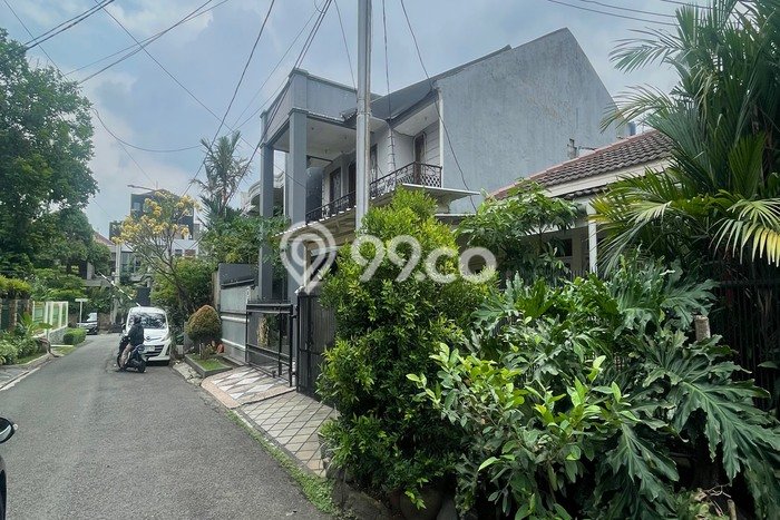 Rumah Elit LB 180m2 Siap Pakai Desain Elegan di Pondok Indah, Jakarta Selatan Rumah Elit LB 180m2 Siap Pakai Desain Elegan di Pondok Indah, Jakarta Selatan