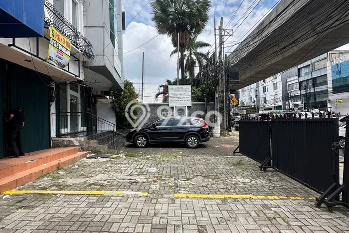 FOR RENT! Ruko di Fatmawati Cocok untuk Bisnis 250m2 FOR RENT! Ruko di Fatmawati Cocok untuk Bisnis 250m2