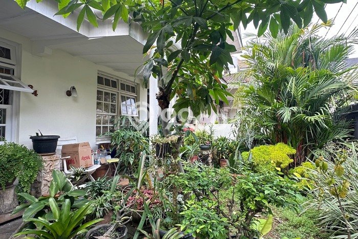 Ready to Use! Luxury House LT 204m2 Desain Modern di Pondok Indah Ready to Use! Luxury House LT 204m2 Desain Modern di Pondok Indah