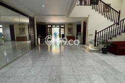 HUNIAN BERKELAS! Rumah Exclusive Kebayoran Lama, Jakarta Selatan, Luas Tanah 428m² LB 480m² HUNIAN BERKELAS! Rumah Exclusive Kebayoran Lama, Jakarta Selatan, Luas Tanah 428m² LB 480m²