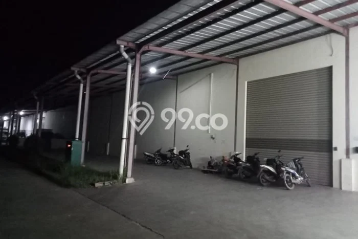 Unit Gudang Paling Strategis di Cileungsi Bogor dengan LB 660m2 Unit Gudang Paling Strategis di Cileungsi Bogor dengan LB 660m2