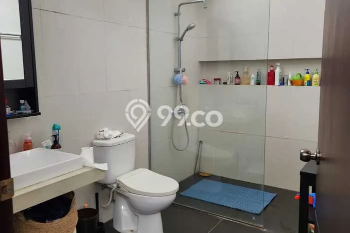 Siap Huni Rumah Mewah 2 Kamar di Kelapa Gading Dekat ke Mana Pun Siap Huni Rumah Mewah 2 Kamar di Kelapa Gading Dekat ke Mana Pun
