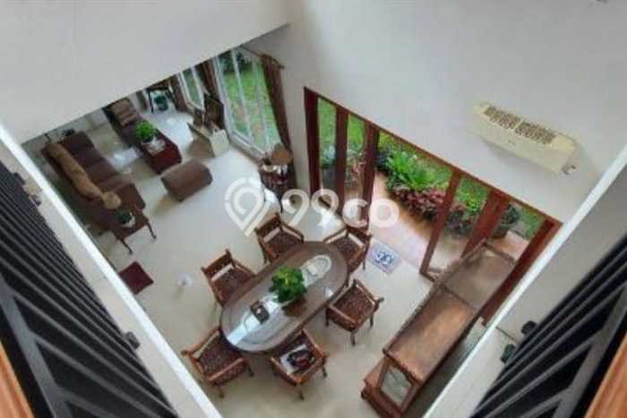 Rumah Mewah LB 300m2 Siap Pakai Desain Elegan di BSD City, Tangerang Rumah Mewah LB 300m2 Siap Pakai Desain Elegan di BSD City, Tangerang