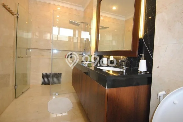 For Sale! Luxury House LT 308m2 Desain Modern di Pakubuwono For Sale! Luxury House LT 308m2 Desain Modern di Pakubuwono