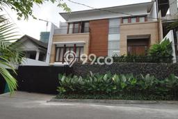 For Sale! Luxury House LT 308m2 Desain Modern di Pakubuwono For Sale! Luxury House LT 308m2 Desain Modern di Pakubuwono
