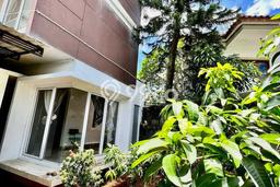 Rumah Elit Modern Siap Huni di BSD Kencana Loka Tangerang Rumah Elit Modern Siap Huni di BSD Kencana Loka Tangerang