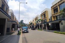Jual Rumah Mewah Megah Dengan View Eksklusif di BSD City, Tangerang Jual Rumah Mewah Megah Dengan View Eksklusif di BSD City, Tangerang