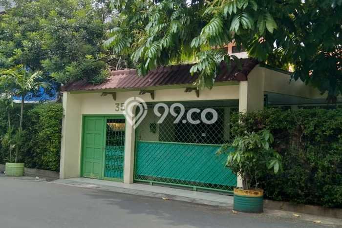 Dijual Rumah Luas Elegan Dengan View Cantik di Pejompongan, Jakarta Pusat Dijual Rumah Luas Elegan Dengan View Cantik di Pejompongan, Jakarta Pusat