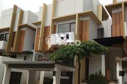 Ready to Use! Premium House LT 144m2 Desain Elegan di BSD Ready to Use! Premium House LT 144m2 Desain Elegan di BSD