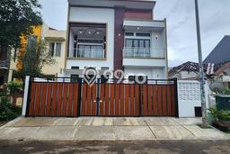 Rumah Luxury Modern Siap Huni di BSD Tangerang Rumah Luxury Modern Siap Huni di BSD Tangerang