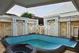Rumah Luxury Modern Tanpa Renovasi di Pondok Indah Jakarta Selatan Rumah Luxury Modern Tanpa Renovasi di Pondok Indah Jakarta Selatan